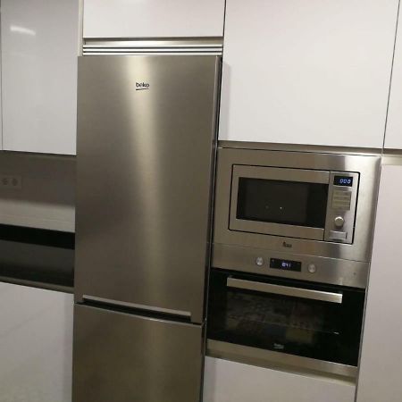 Ideal Piso Moderno Хихон Екстериор снимка